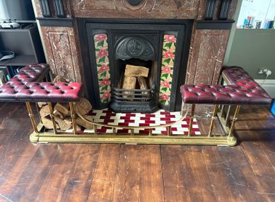 Antique Brass Club Fender with Burgundy Buttoned Seating