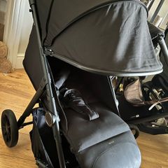 Zummi nuvo compact strollee