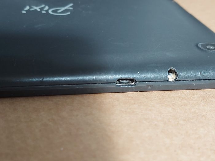 ALCATEL One Touch, PIXI 3 (10 Generation), Model 8079,  8GB, in excellent condition
