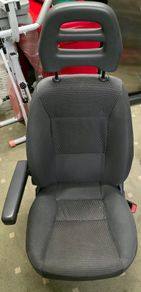 Captain seat