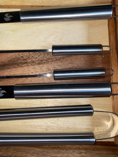 BBQ Accessories Stainless Steel Barbecue Tools Set with BBQ Grill Brand new
