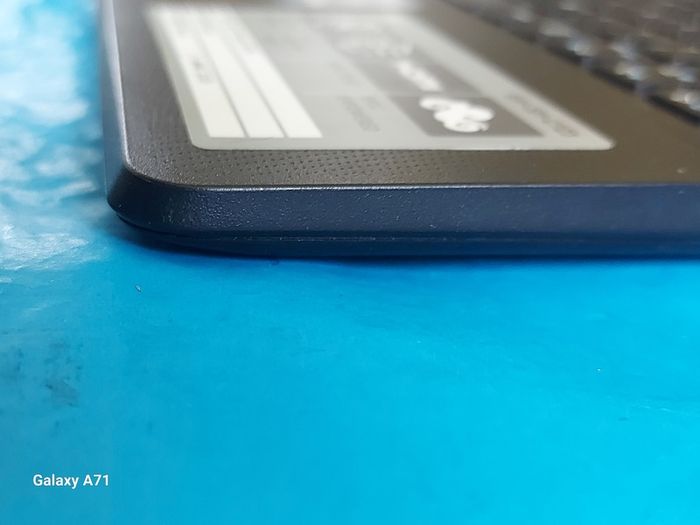 ACER Aspire ES 13 Model ES1-331-C7Z3. 4GB Ram, 32GB HDD, Windows 8, Intel Celeron CPU N3050, 1.6GHz. Chrome, VLC, etc