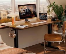Electric Standing Desk Height Adjustable 120 x 60cm, Sit Stand Desk with 4 Memory Smart Pannel, Home Office Desk with Splice Board