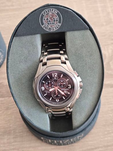 Citizen eco drive Titanium