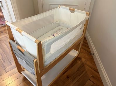 SnuzPod4 Bedside Crib with Sheets, Instructions