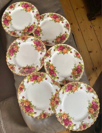 Royal Albert Old Country Roses Plates