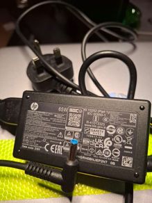 Original HP 65W laptop charger blue pin