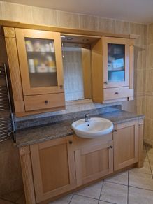 Bathroom unit