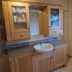 Bathroom unit
