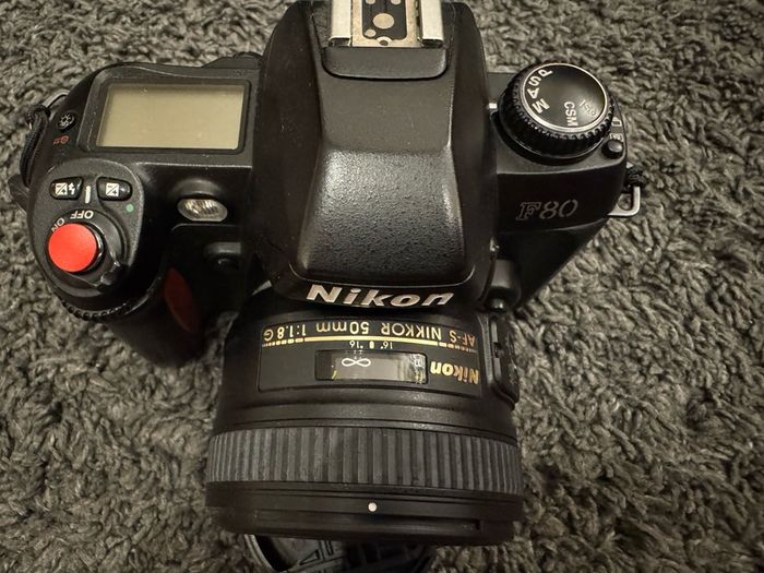 Nikon F80 + AF-S 50mm 1.8G