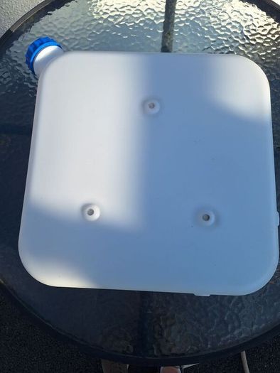 10 ltr water tank/container.