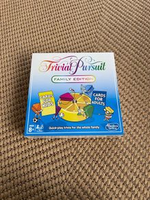 Trivial Pursuit Family Edition FREE POSTAGE
