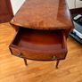 Oval Pembroke drop-leaf table Image 3