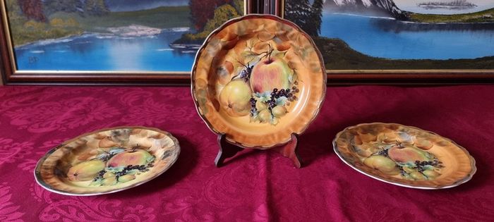 3 Piece Antique Hose St. Pottery 8.5 Inch Diameter Orchard Gold Starter / Salad / Breakfast Plate Made in England