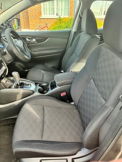 Nissan Qashqai 2017-Automatic-1.2