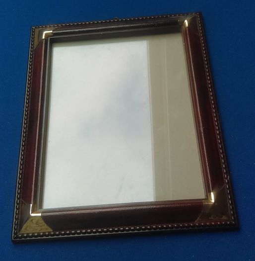 2 Picture Frames