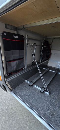Hymer B614