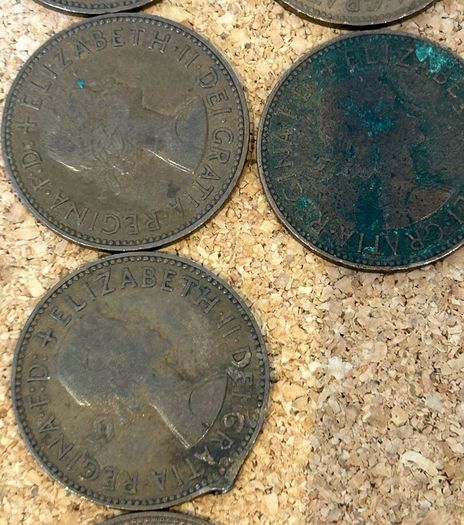 Old Great Britain Half Penny Coins (20)