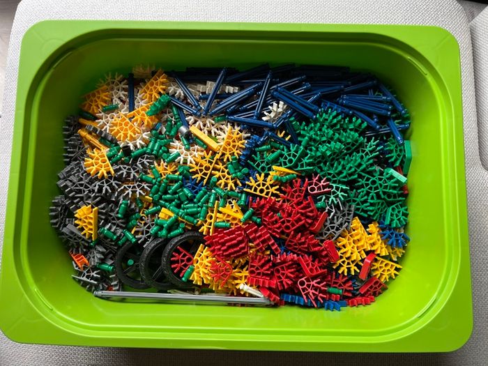 Knex 100 Model Imagine Building Set 12605