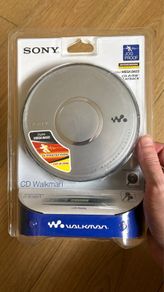 Sony Walkman D-EJ021 Portable CD Player With G-Protection NEW IN BOX (2006 model)