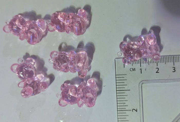 Pink bear-shaped craft beads - 6 pack