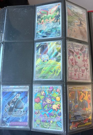 Pokemon: Phantasmal flames Master set (not complete)