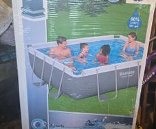 Bestway Power Steel Rectangular Pool.