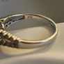 9ct white gold ring Image 4