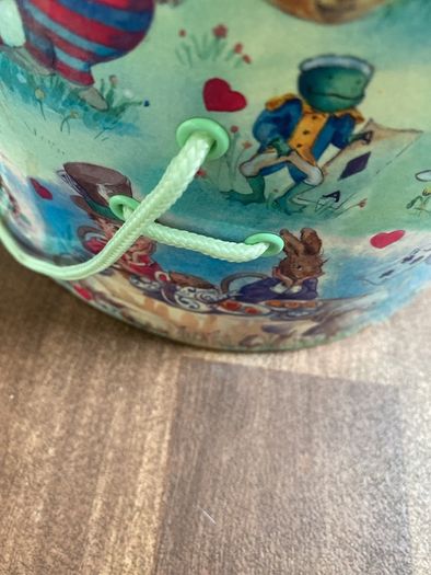 Vintage Roy and Jane Evan's hatbox