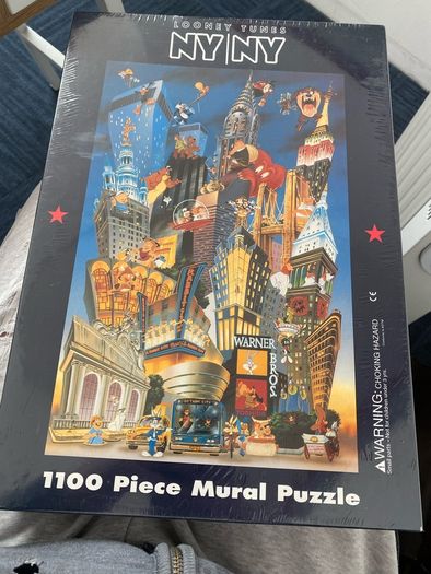 Looney Tunes NY jigsaw puzzle 1996 new