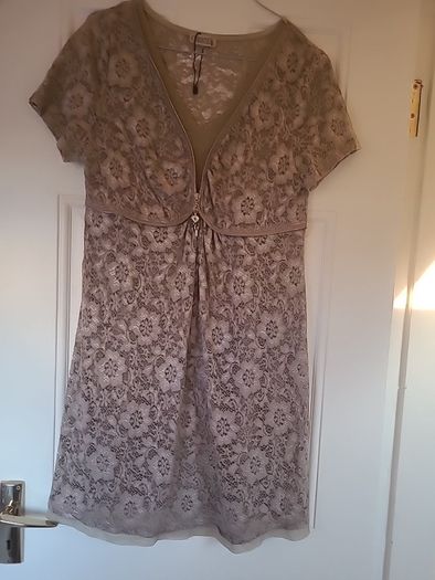Size 14  lace tunic