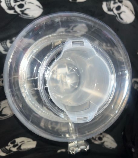 Drinks water dispenser with removable cooling cylinder.