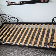 Ikea extendable single bed frame 80x200 cm with foam mattress