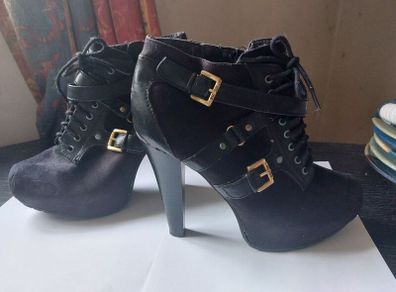 Guess black lace ankle boot (free post)