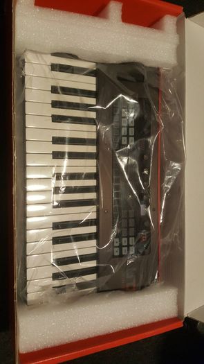 IK Multimedia UNO Synth Pro Keys - Analog Synth