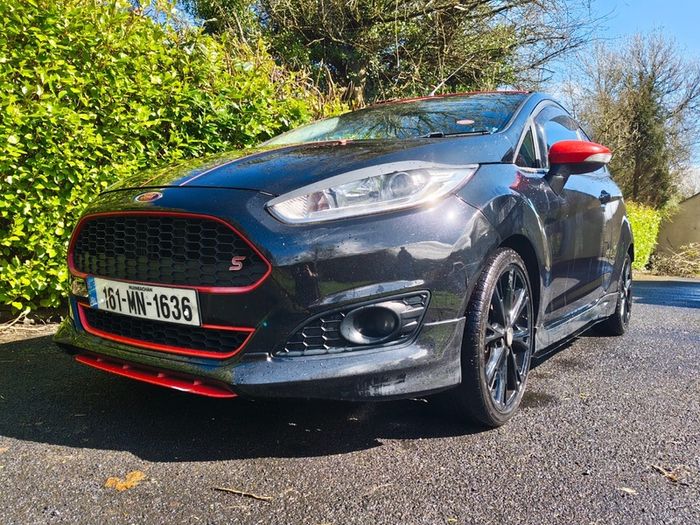 Ford Fiesta 1.0 Zetec S Black Edition 140HP