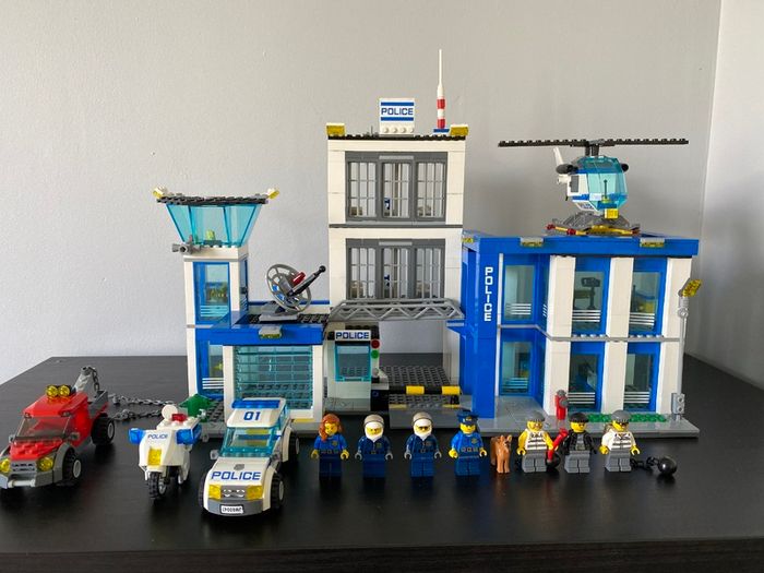 Lego City - Police Station 60047