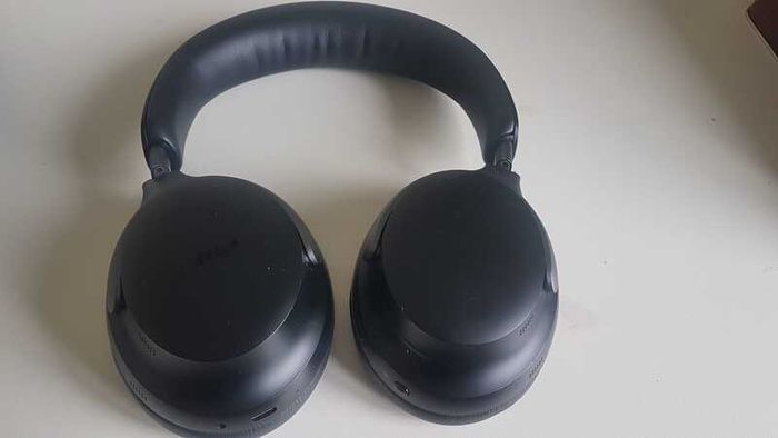 BOSE Quiet Comfort (QC) Ultra Headphones