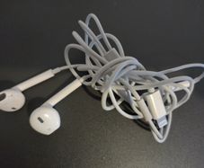 Original Apple EarPods with Lightning Connector for iPhone XR XS MAX X 8 7 Plus