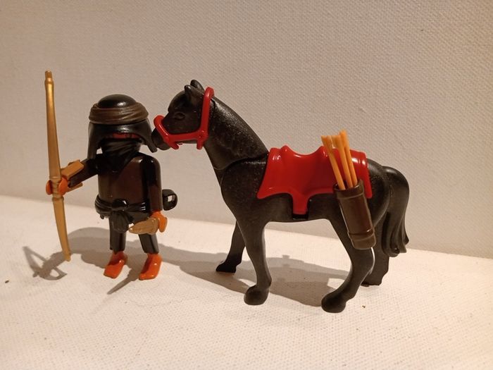 Playmobil 4248 Egyptian Thief and Horse Complete