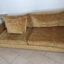 Gold velvet sofa Image 2