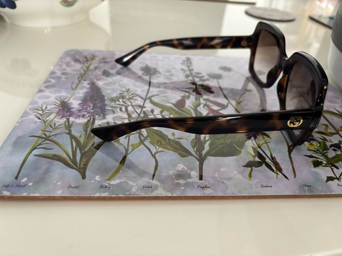 GUCCI sunglasses