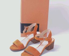 Bull Boxer Shoes Size 6