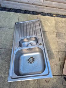 Stainless steel sink