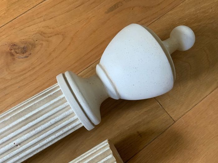 Curtain pole