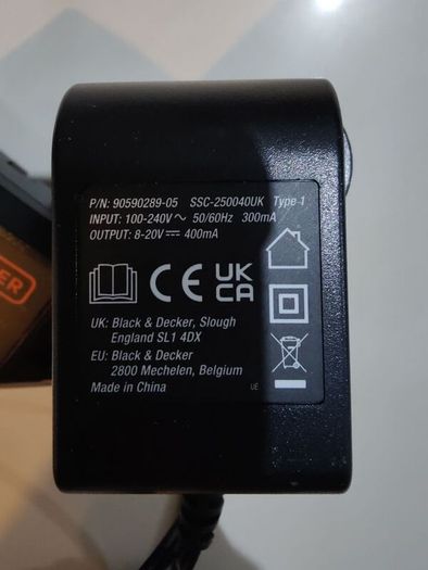 Black & Decker 18V Li-ion Battery Charger 90590289-05