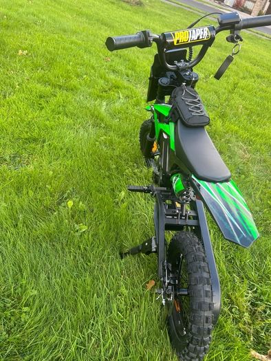 A14 kids electric dirtbike-perfect condition