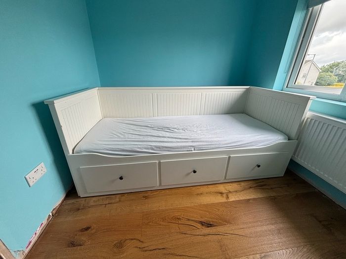 single day bed