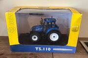 Model Newholland Tractor 1/32