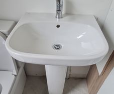 Basin woth tap and pedestal